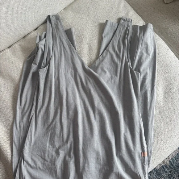 Lunya Gray Sleeveless Jumpsuit with Wide-Leg Design - Picture 4 of 5